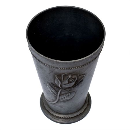 Mix Metal Rose Flower Embossed Mughlai Glass In Silver Finish